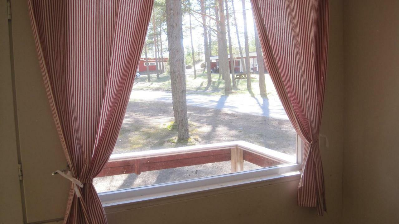 Rantakallan Leirintamokit Hotel Kalajoki Esterno foto
